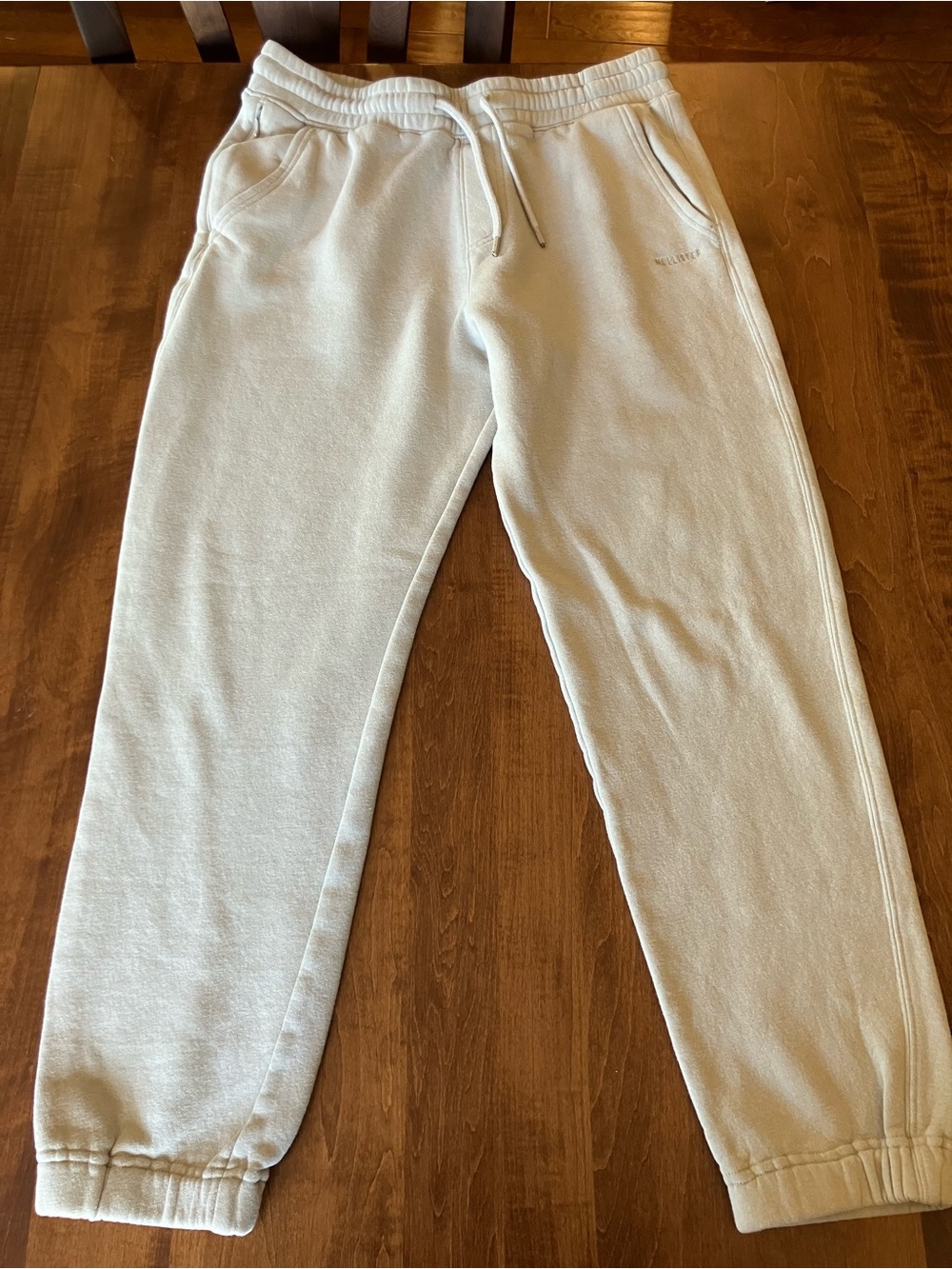 Hollister men’s medium cream/tan relaxed fit joggers
